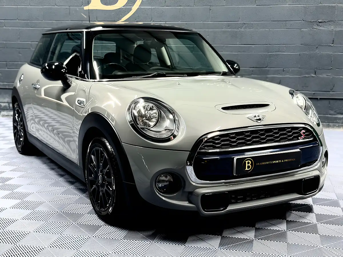 Used 2018 MINI Hatch Cooper S Grey - Interior and Exterior details 10