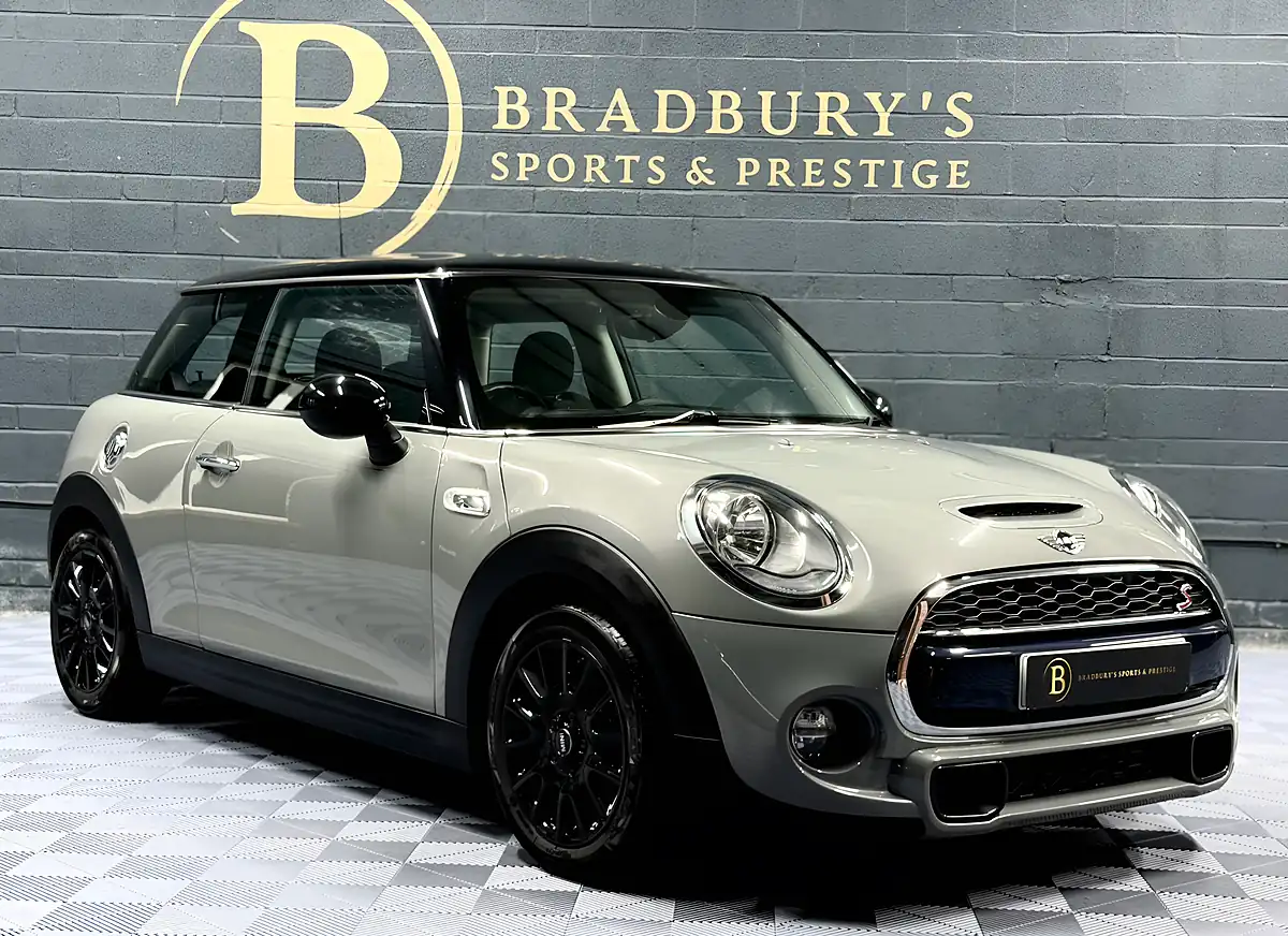 Used 2018 MINI Hatch Cooper S Grey - Interior and Exterior details 11