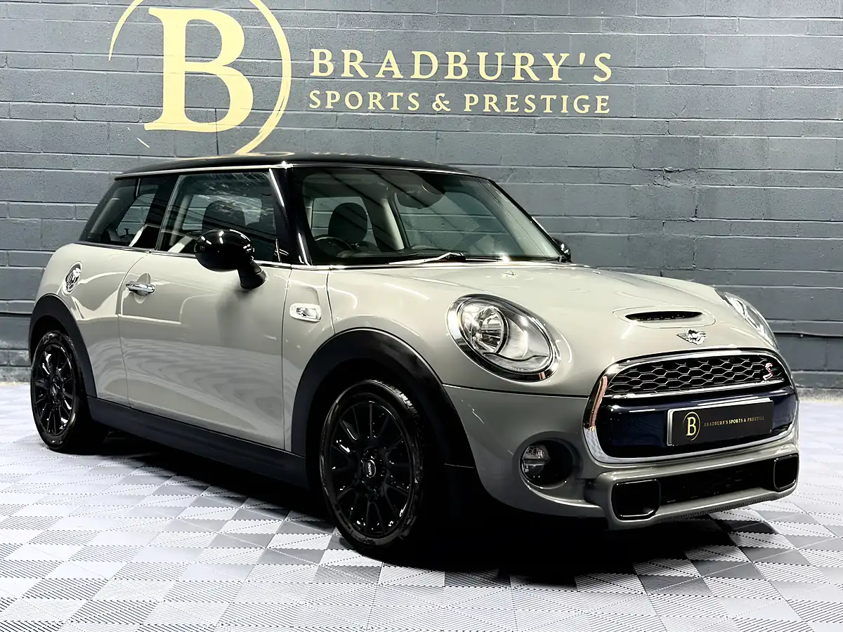 Used 2018 MINI Hatch Cooper S Grey - Interior and Exterior details 13
