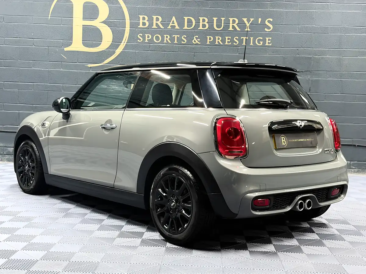 Used 2018 MINI Hatch Cooper S Grey - Interior and Exterior details 14