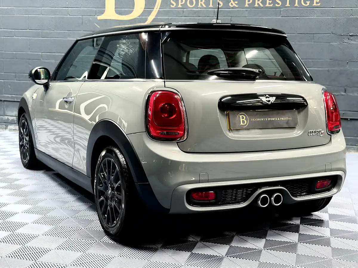 Used 2018 MINI Hatch Cooper S Grey - Interior and Exterior details 2