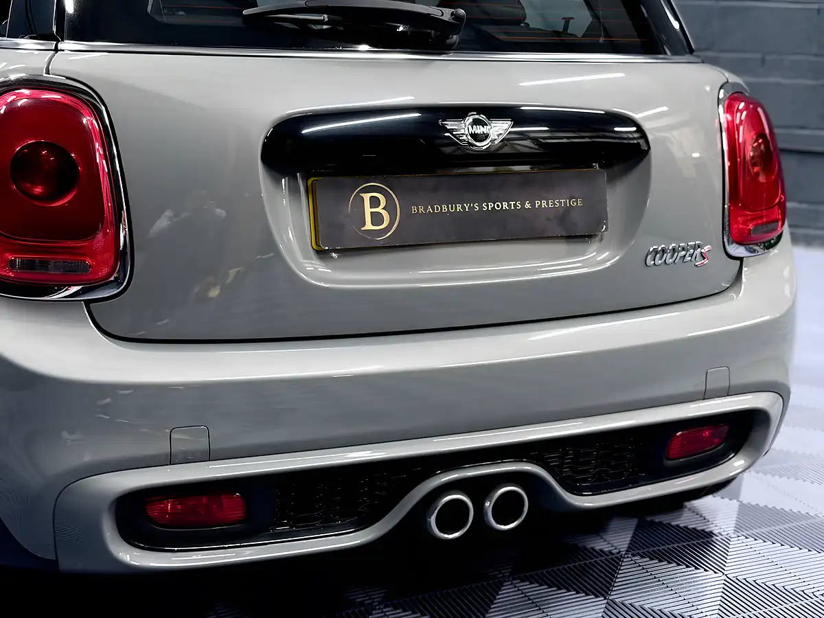 Used 2018 MINI Hatch Cooper S Grey - Interior and Exterior details 3