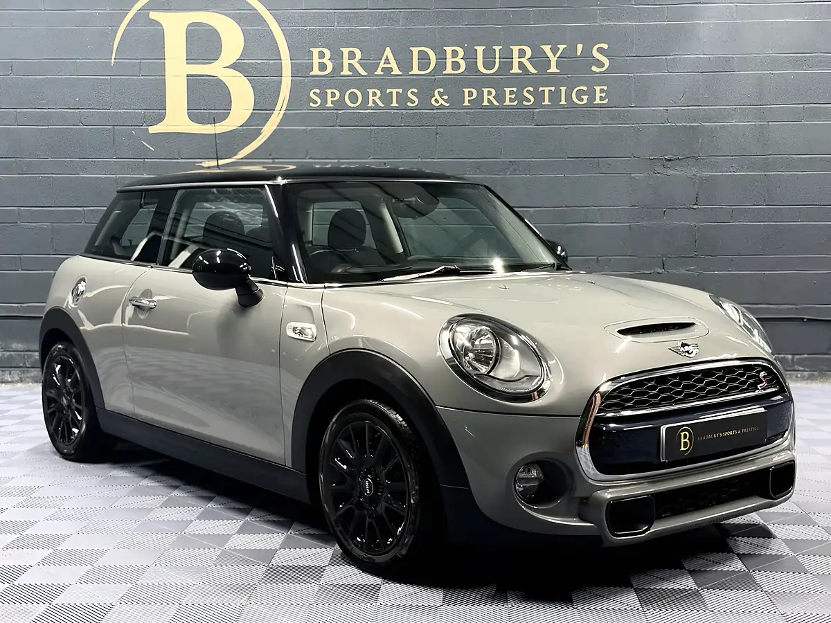 Used 2018 MINI Hatch Cooper S Grey - Interior and Exterior details 5
