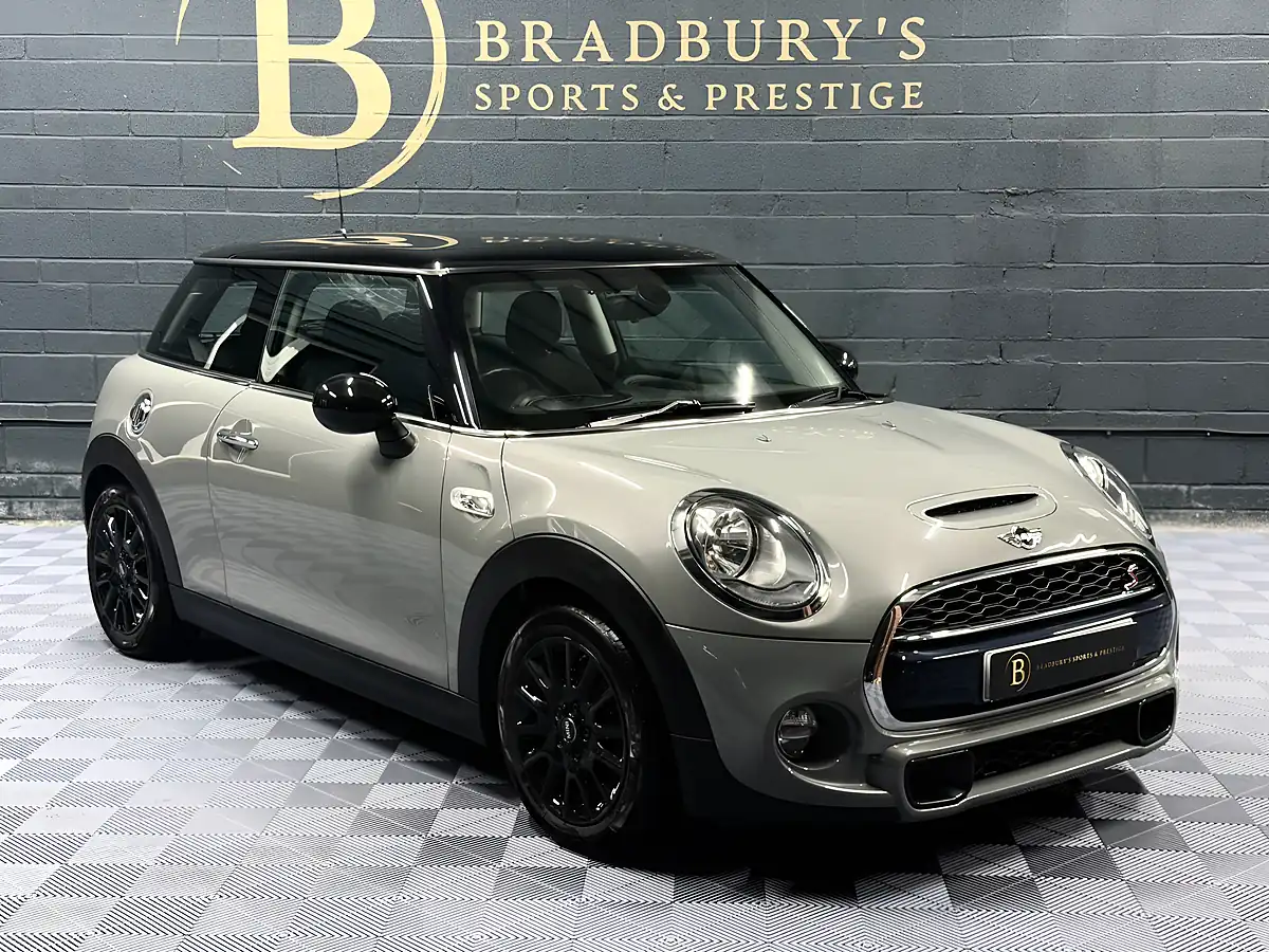 Used 2018 MINI Hatch Cooper S Grey - Interior and Exterior details 6