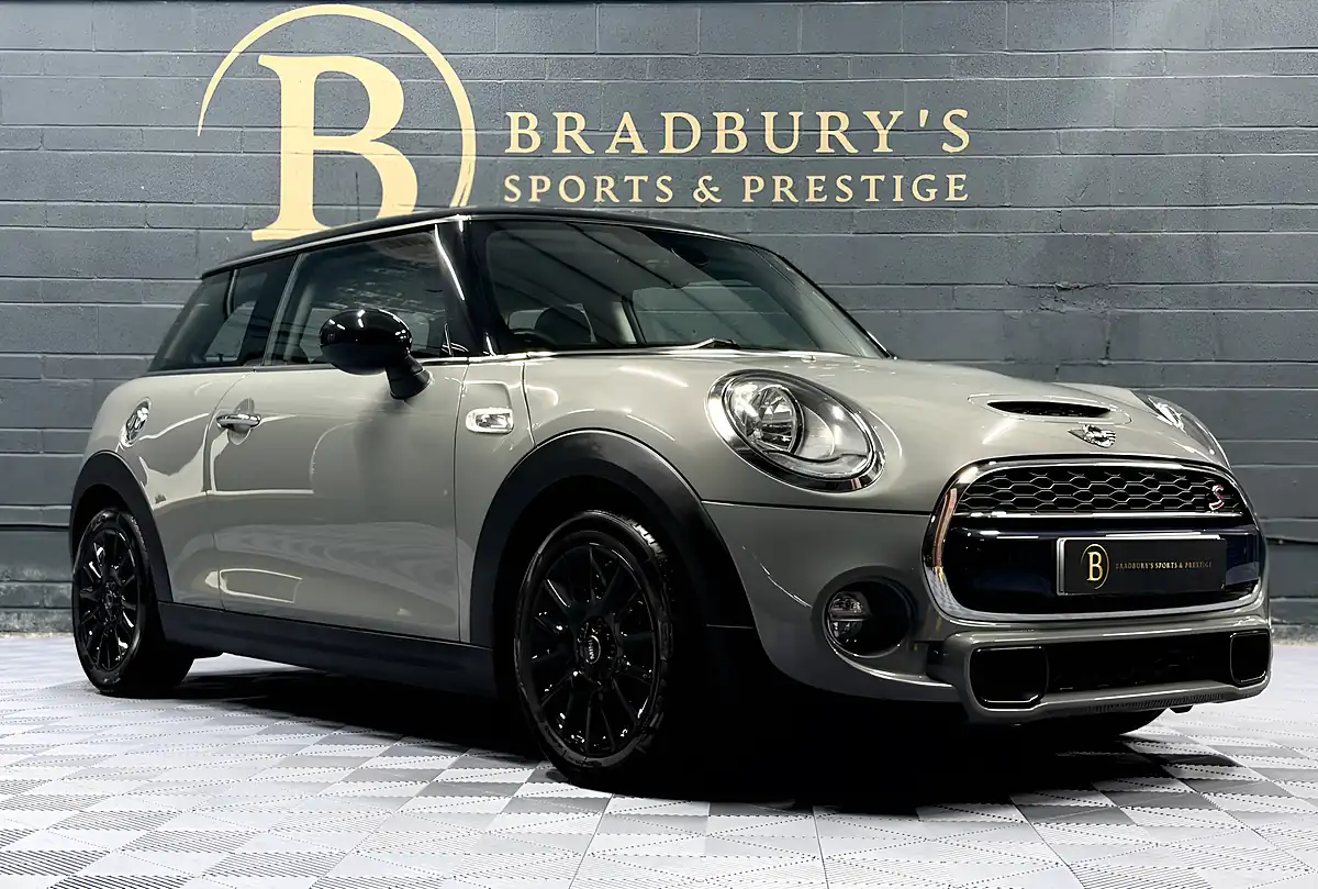 Used 2018 MINI Hatch Cooper S Grey - Interior and Exterior details 9