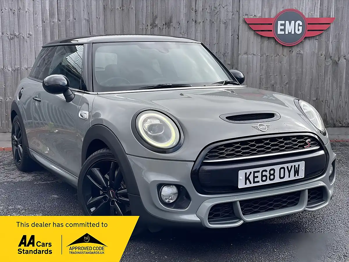 Used 2018 MINI Hatch Cooper S Grey - Front View
