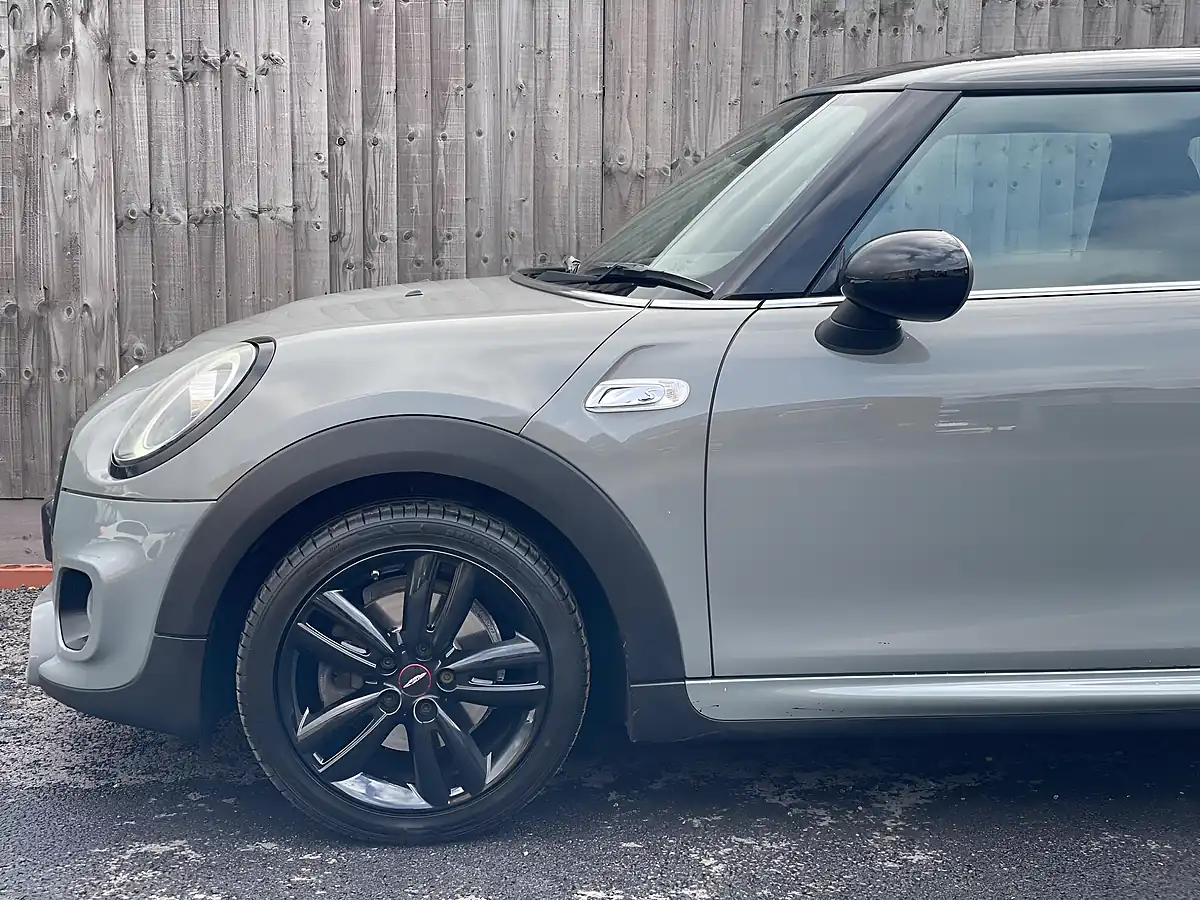 Used 2018 MINI Hatch Cooper S Grey - Interior and Exterior details 11