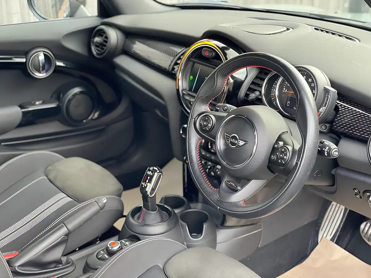 Used 2018 MINI Hatch Cooper S Grey - Interior and Exterior details 19