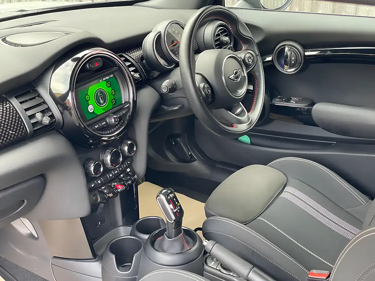 Used 2018 MINI Hatch Cooper S Grey - Interior and Exterior details 4
