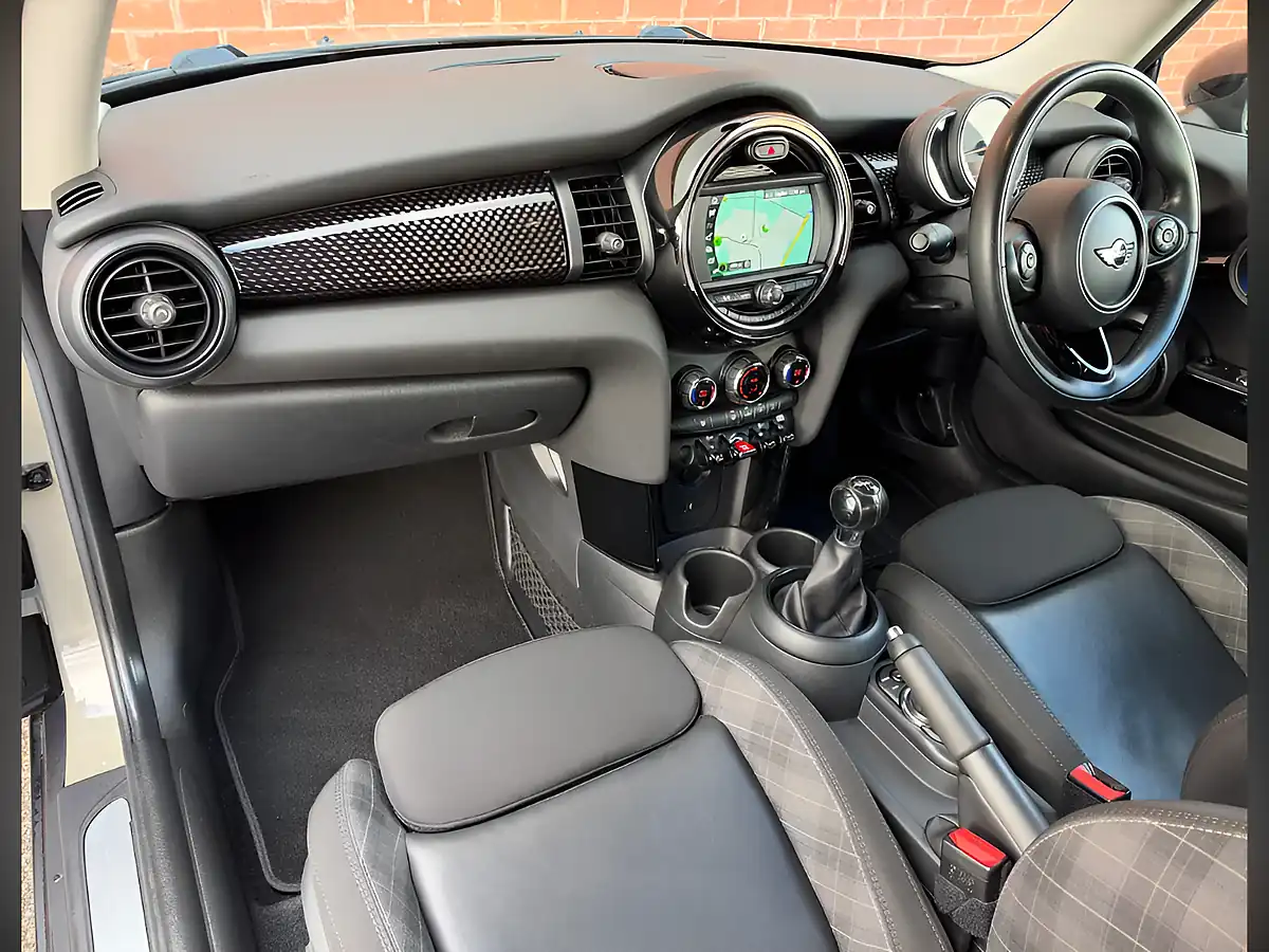 Used 2018 MINI Hatch Cooper S Grey - Interior and Exterior details 18