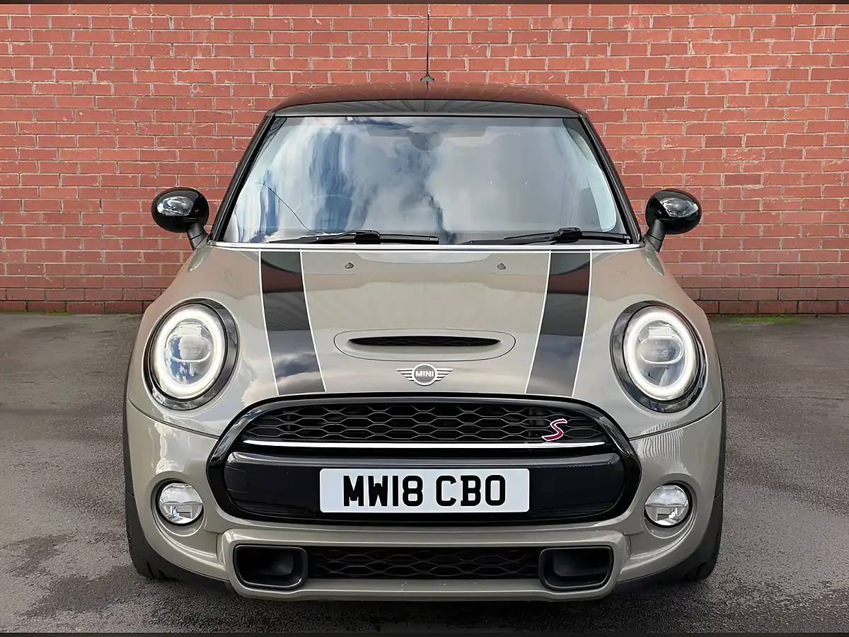 Used 2018 MINI Hatch Cooper S Grey - Interior and Exterior details 4
