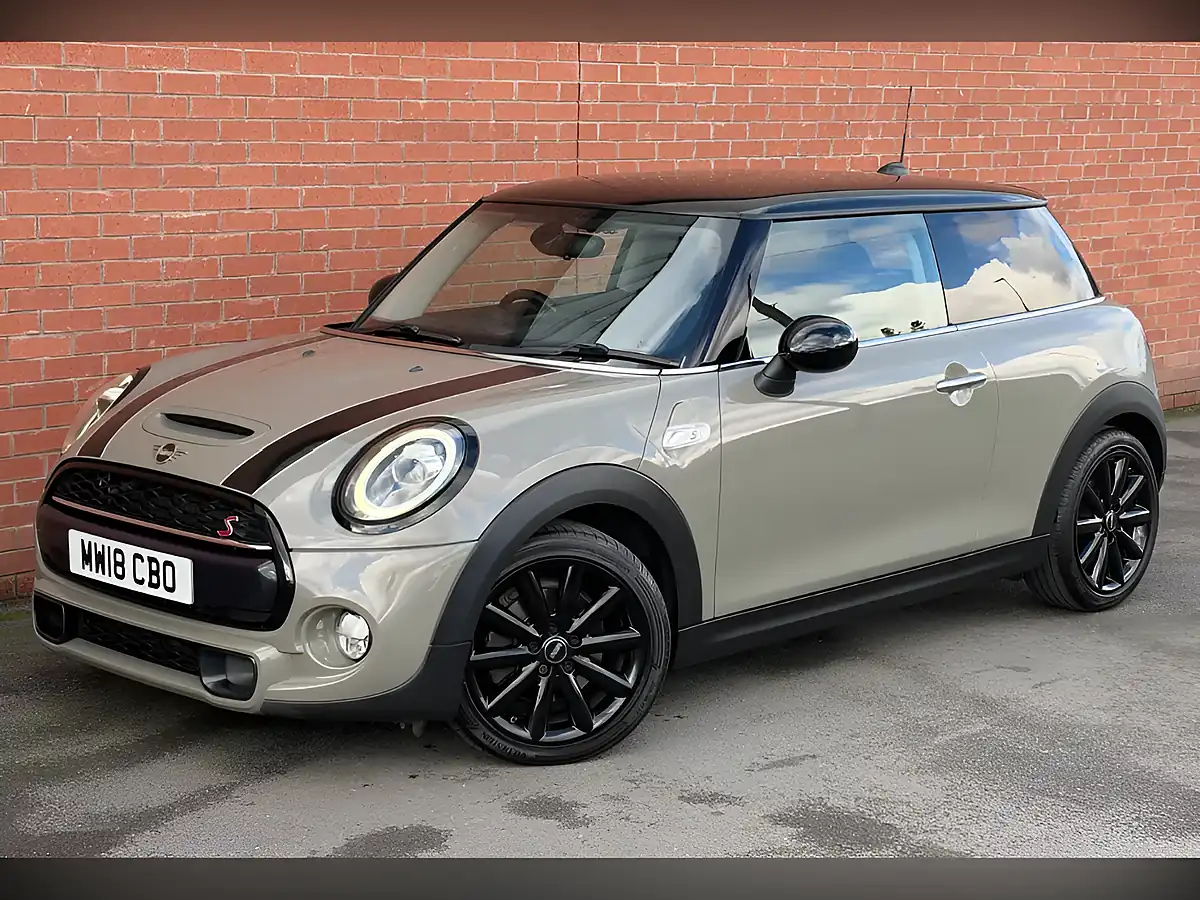 Used 2018 MINI Hatch Cooper S Grey - Interior and Exterior details 5