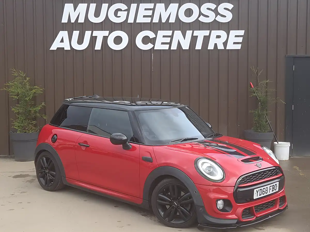 Used 2018 MINI Hatch Cooper S John Cooper Works Chilli Pack Red - Front View