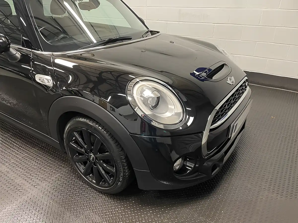 Used 2018 MINI Hatch Cooper S Midnight Black Metallic - Interior and Exterior details 20