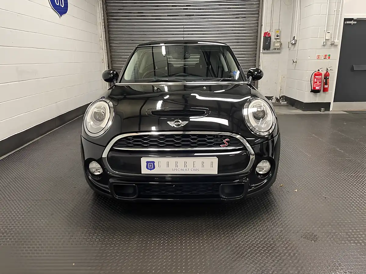 Used 2018 MINI Hatch Cooper S Midnight Black Metallic - Interior and Exterior details 3