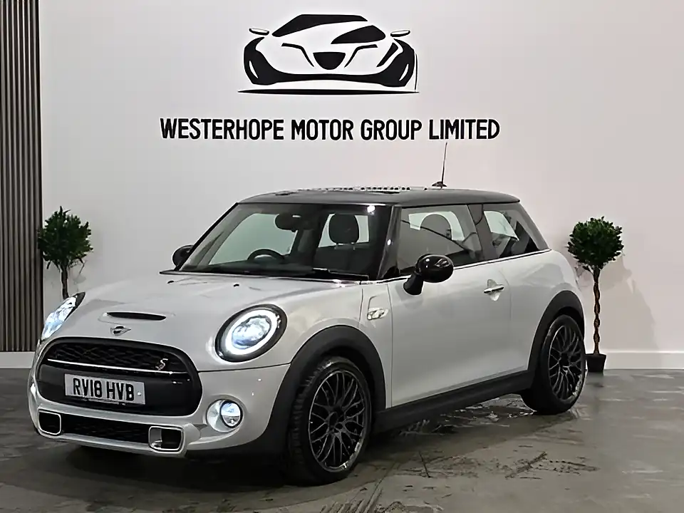 Used 2018 MINI Hatch Cooper S Silver - Interior and Exterior details 14