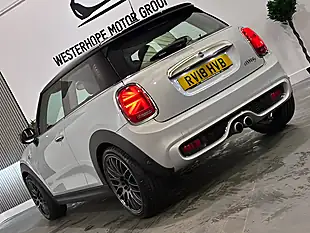 Used 2018 MINI Hatch Cooper S Silver - Interior and Exterior details 17