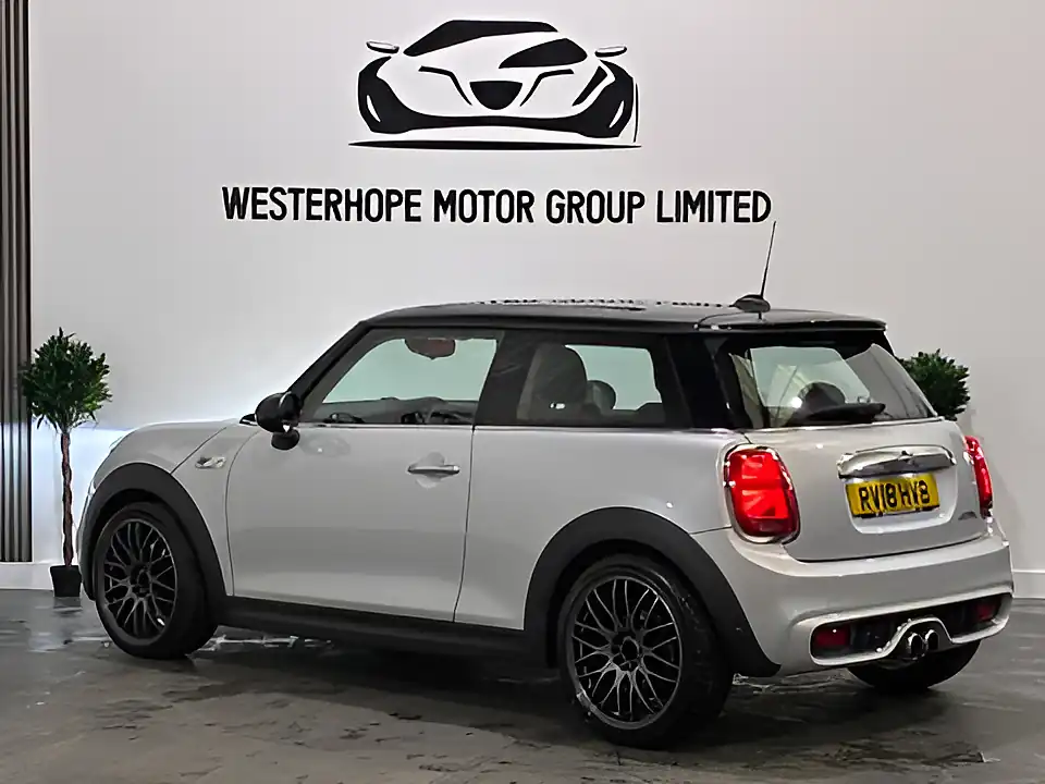 Used 2018 MINI Hatch Cooper S Silver - Interior and Exterior details 18