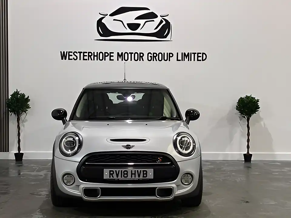 Used 2018 MINI Hatch Cooper S Silver - Interior and Exterior details 6