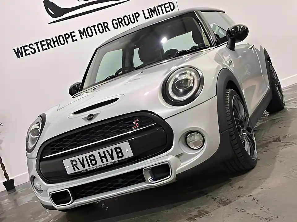 Used 2018 MINI Hatch Cooper S Silver - Interior and Exterior details 7