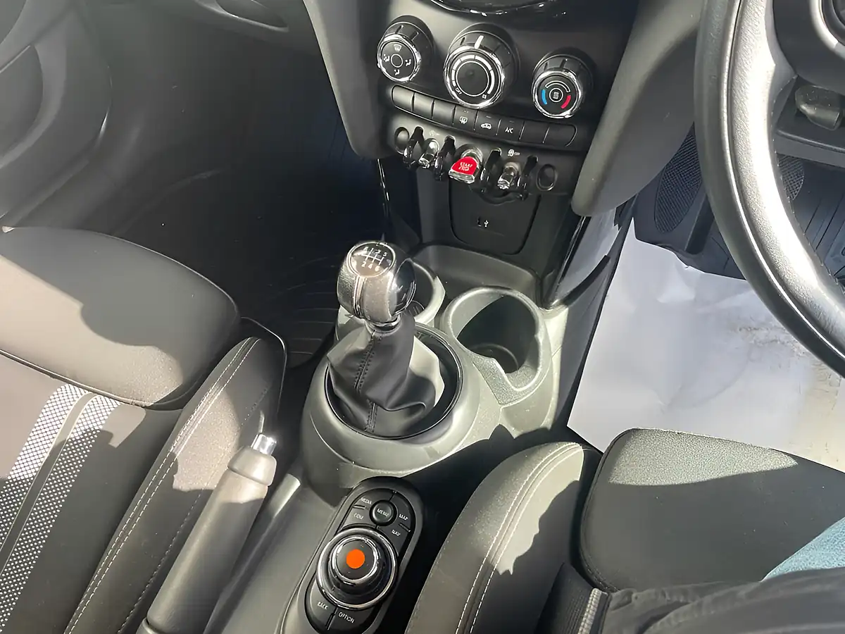 Used 2018 MINI Hatch Cooper S Silver - Interior and Exterior details 13