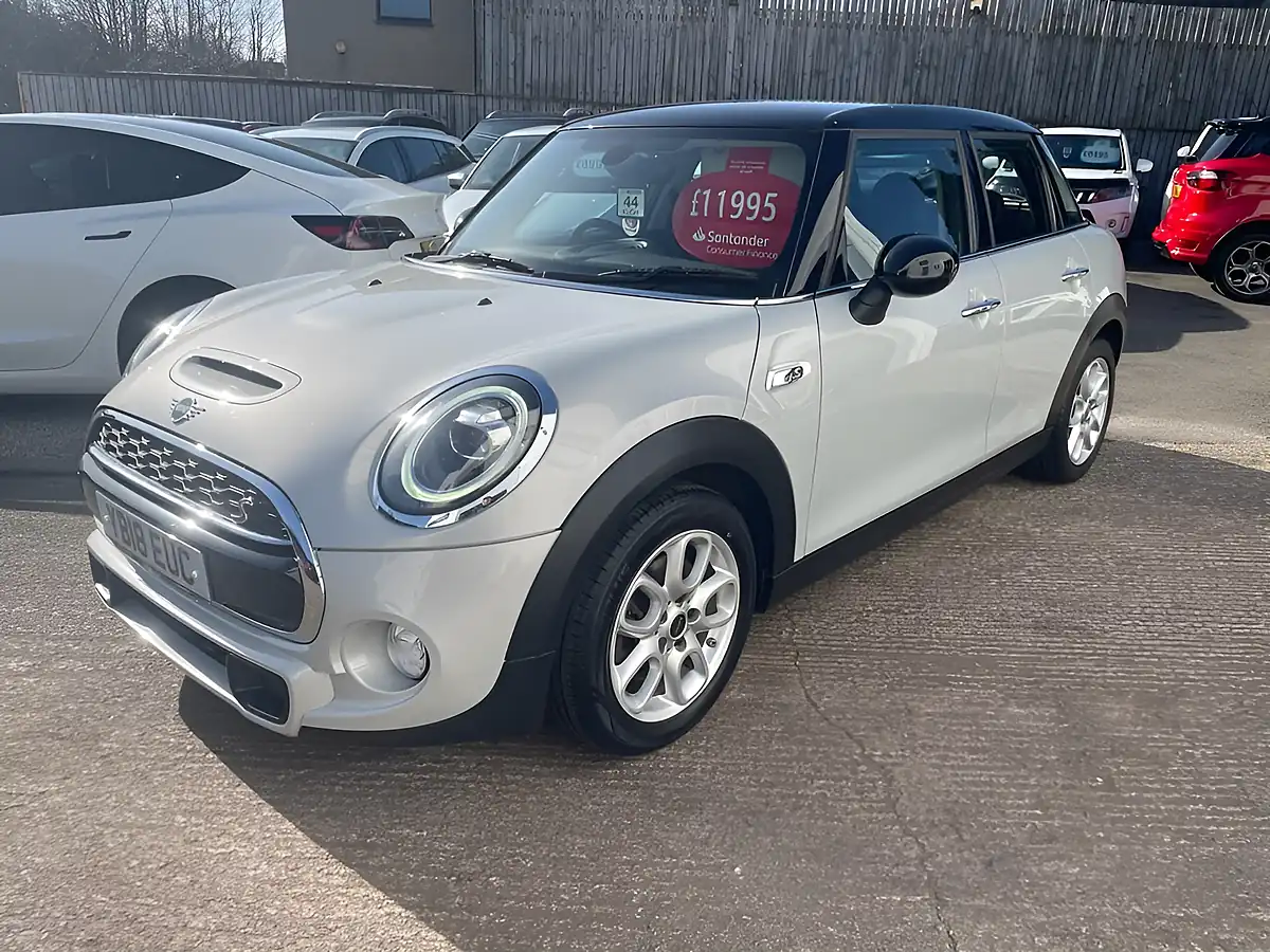 Used 2018 MINI Hatch Cooper S Silver - Interior and Exterior details 4