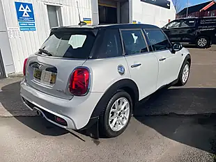 Used 2018 MINI Hatch Cooper S Silver - Interior and Exterior details 8