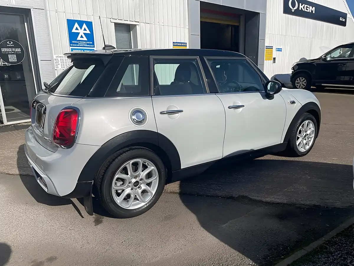 Used 2018 MINI Hatch Cooper S Silver - Interior and Exterior details 9