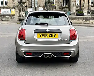 Used 2018 MINI Hatch Cooper S Silver - Interior and Exterior details 10