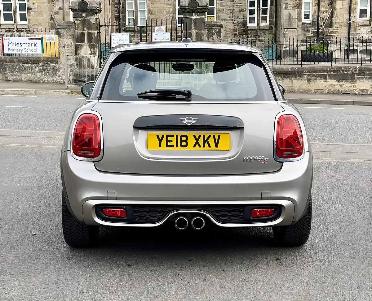 Used 2018 MINI Hatch Cooper S Silver - Interior and Exterior details 10