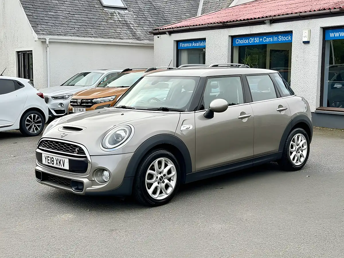 Used 2018 MINI Hatch Cooper S Silver - Interior and Exterior details 12