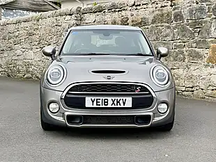 Used 2018 MINI Hatch Cooper S Silver - Interior and Exterior details 2