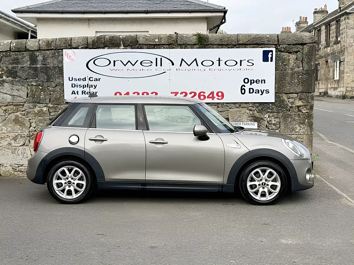 Used 2018 MINI Hatch Cooper S Silver - Interior and Exterior details 3