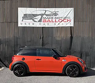 Used 2018 MINI Hatch Cooper S Sport Orange - Interior and Exterior details 4