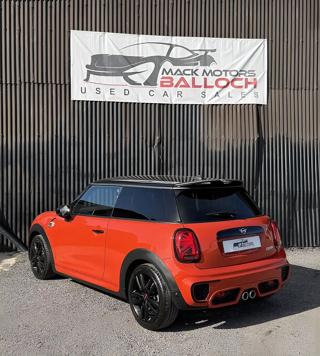 Used 2018 MINI Hatch Cooper S Sport Orange - Interior and Exterior details 7