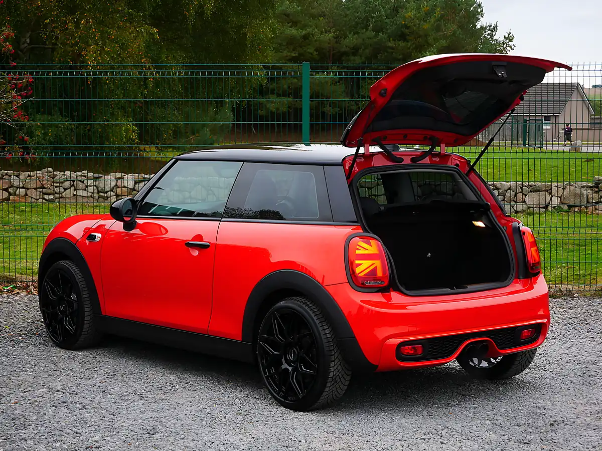 Used 2018 MINI Hatch Cooper S Sport Solaris Orange Metallic - Interior and Exterior details 12