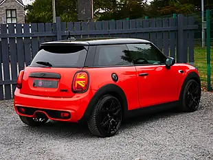 Used 2018 MINI Hatch Cooper S Sport Solaris Orange Metallic - Interior and Exterior details 9