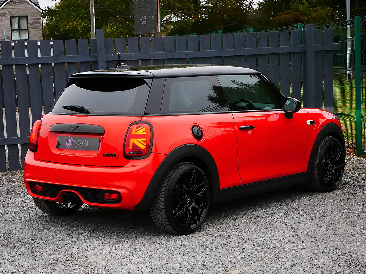 Used 2018 MINI Hatch Cooper S Sport Solaris Orange Metallic - Interior and Exterior details 9