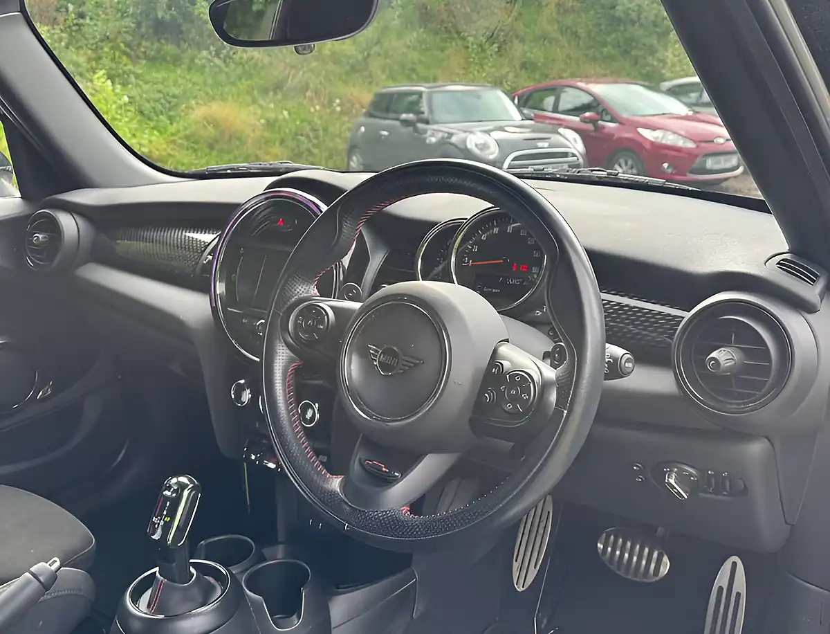 Used 2018 MINI Hatch Cooper S White Silver - Interior and Exterior details 10