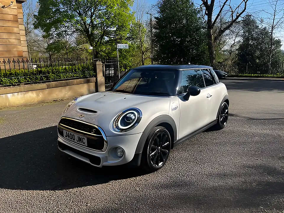 Used 2018 MINI Hatch Cooper S White Silver - Interior and Exterior details 19