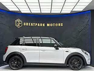 Used 2018 MINI Hatch Cooper Silver - Interior and Exterior details 4