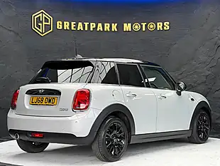 Used 2018 MINI Hatch Cooper Silver - Interior and Exterior details 5