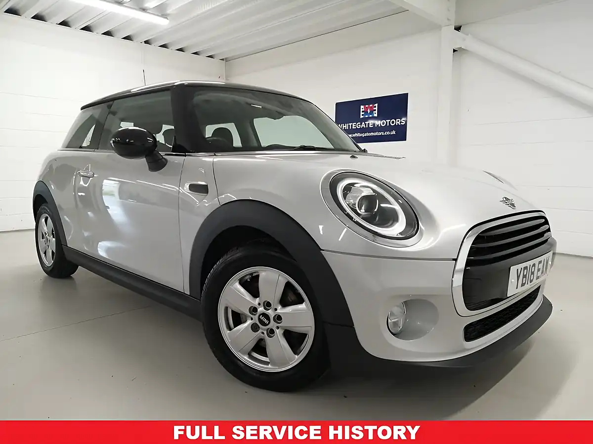 Used 2018 MINI Hatch Cooper Silver - Front View