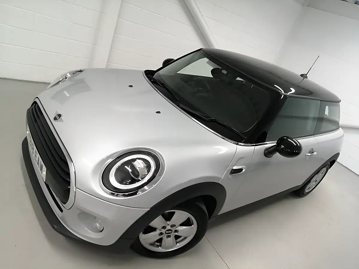 Used 2018 MINI Hatch Cooper Silver - Interior and Exterior details 14