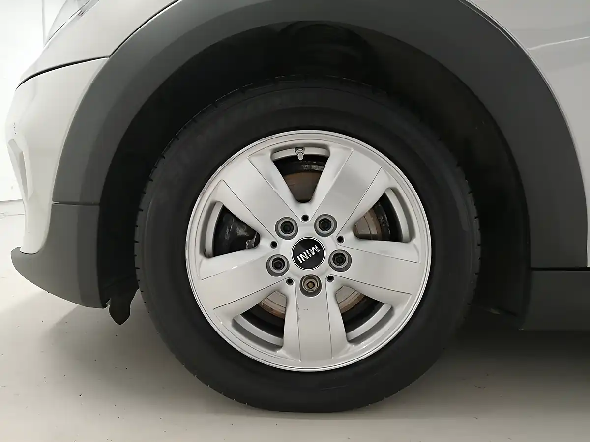Used 2018 MINI Hatch Cooper Silver - Interior and Exterior details 19