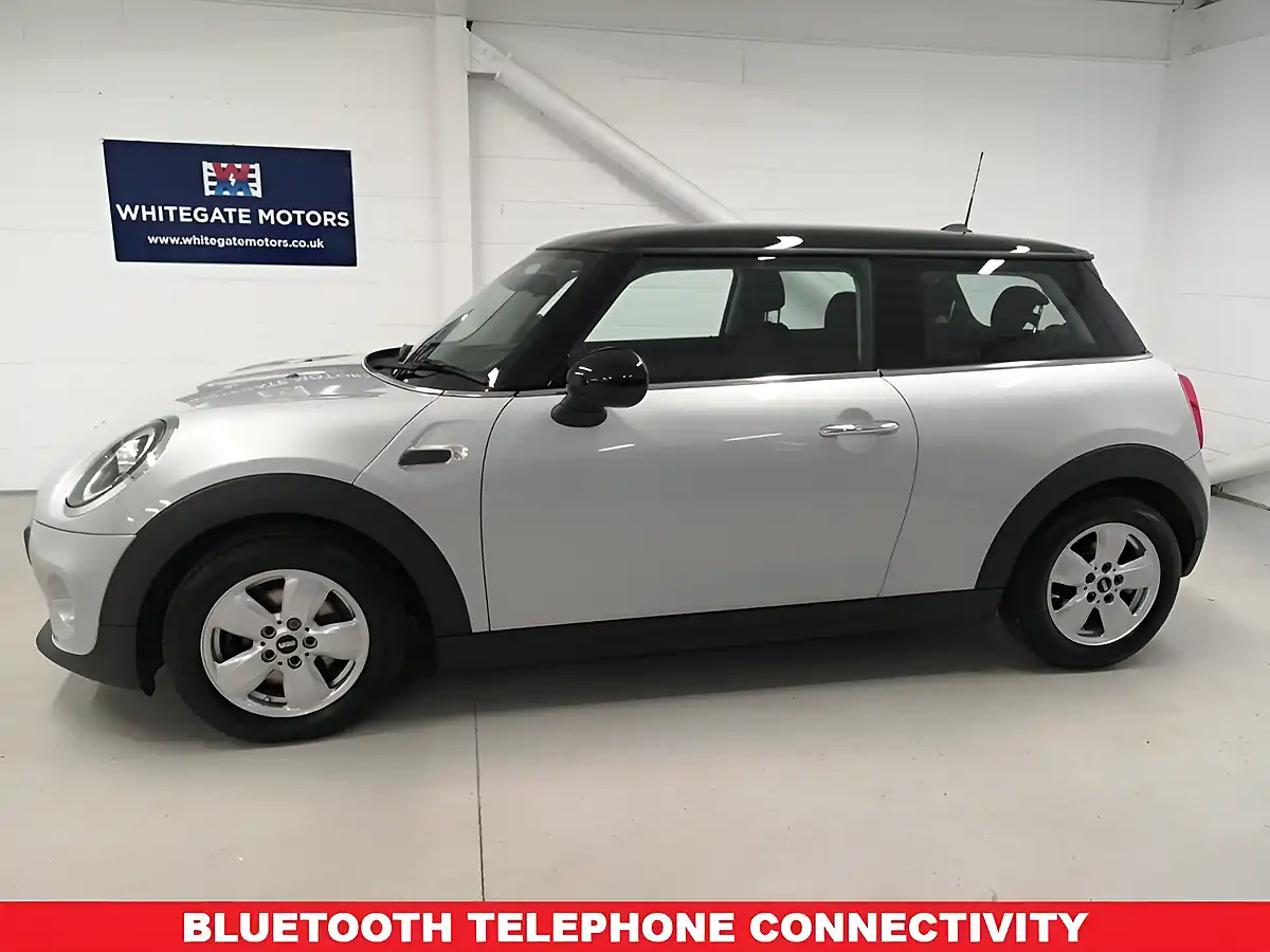 Used 2018 MINI Hatch Cooper Silver - Interior and Exterior details 3