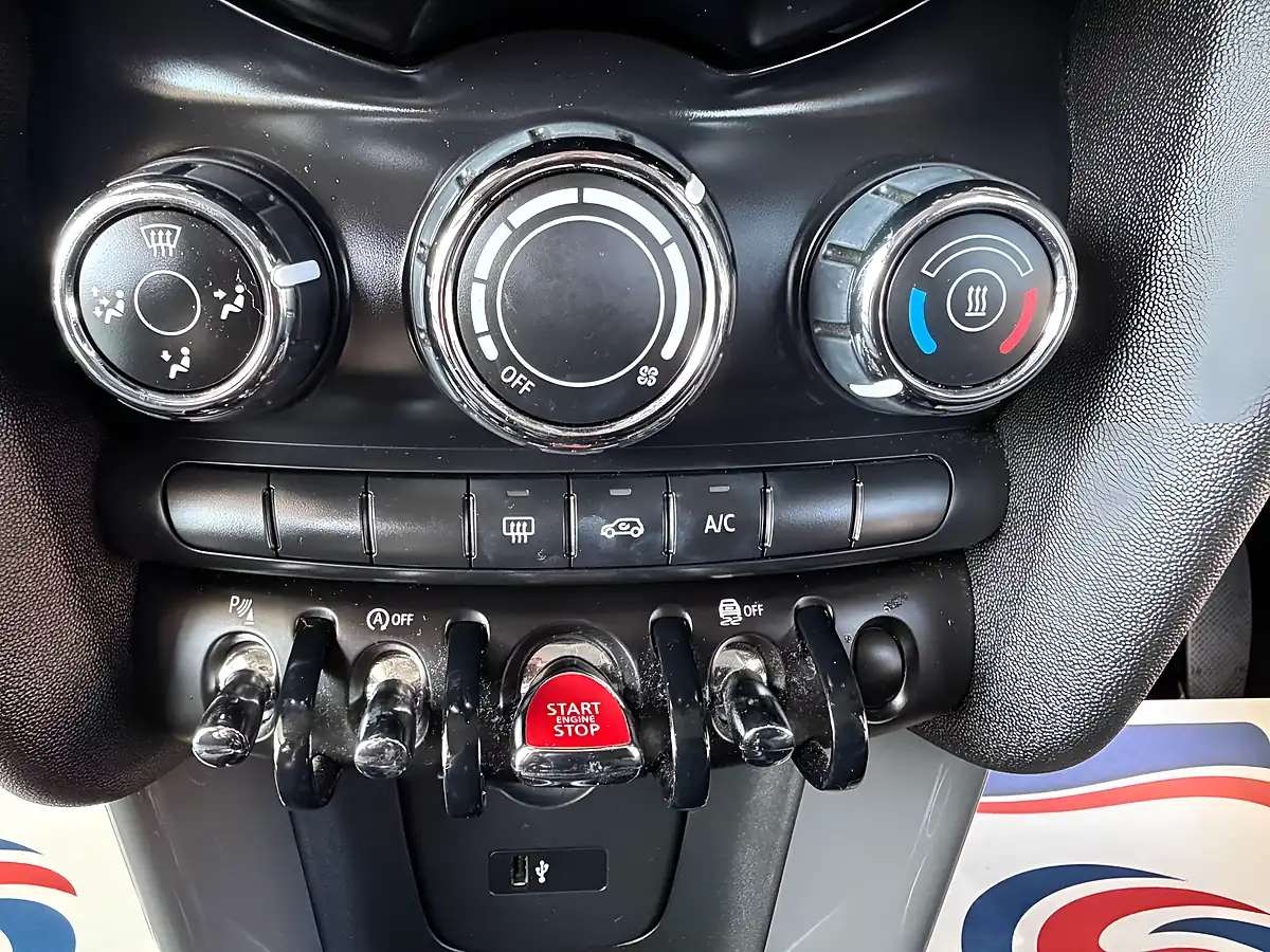 Used 2018 MINI Hatch Cooper Silver - Interior and Exterior details 14