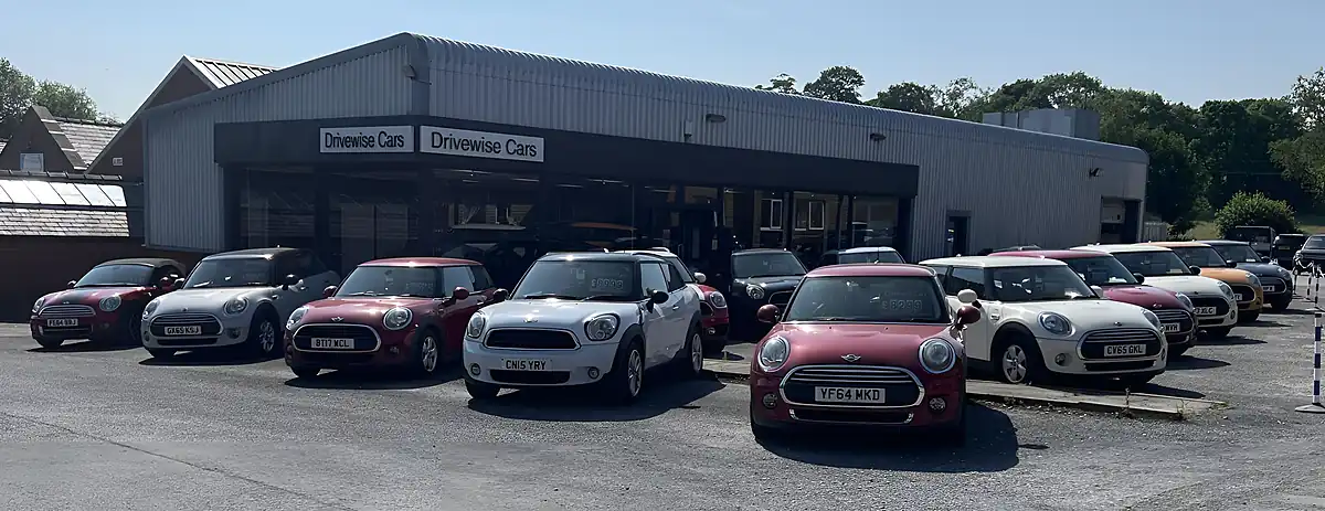 Used 2018 MINI Hatch Cooper Silver - Interior and Exterior details 18