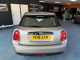 Used 2018 MINI Hatch Cooper Silver - Interior and Exterior details 8