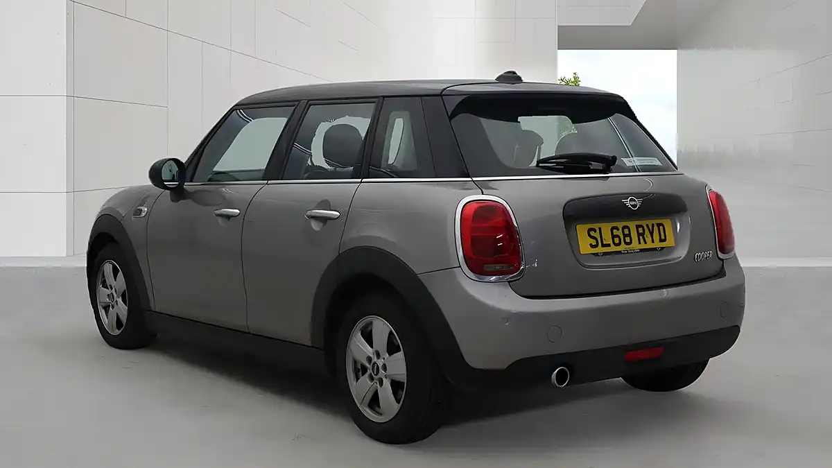 Used 2018 MINI Hatch Cooper Silver - Interior and Exterior details 3